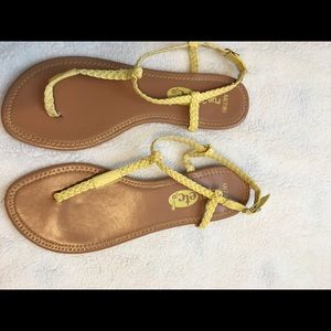 💗Rue 21 sandals
